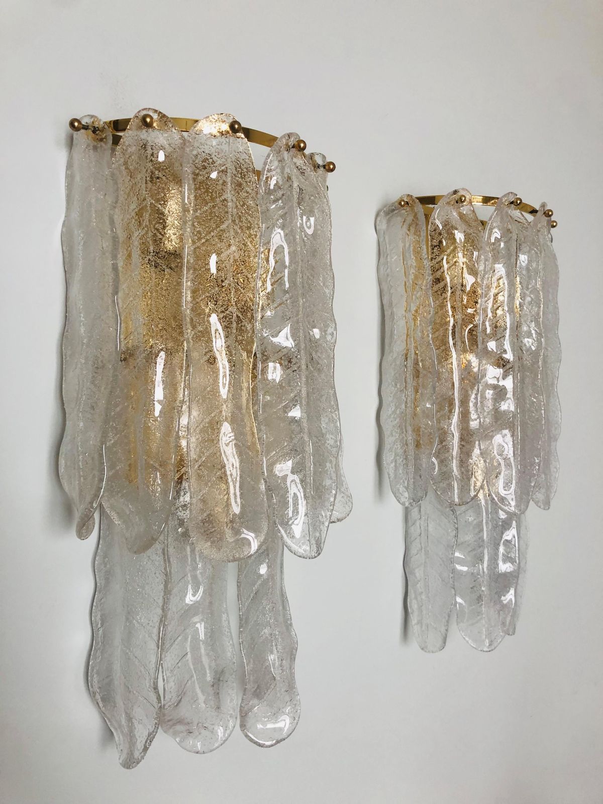 Italian Midcentury Large Pair Of Leaf Murano Wall Sconces By Mazzega, 1970s photo furniture
