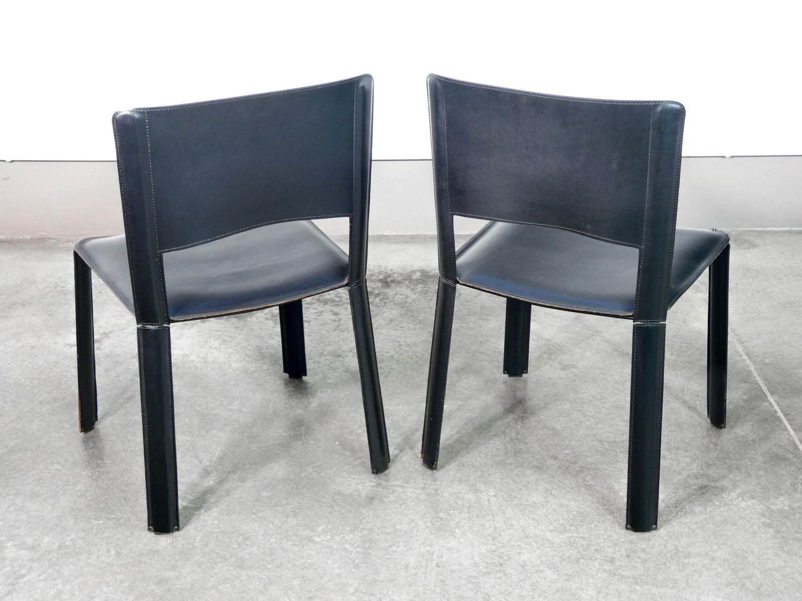 Set Of Six Chairs, Designed By Willy Rizzo For Cidue, In Black Leather. Italy, 1970s photo vintage
