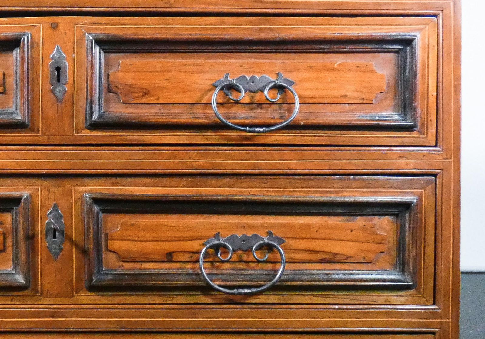 Louis XIV Chest Of Drawers In Walnut And Briar, 1700 photo vinterior