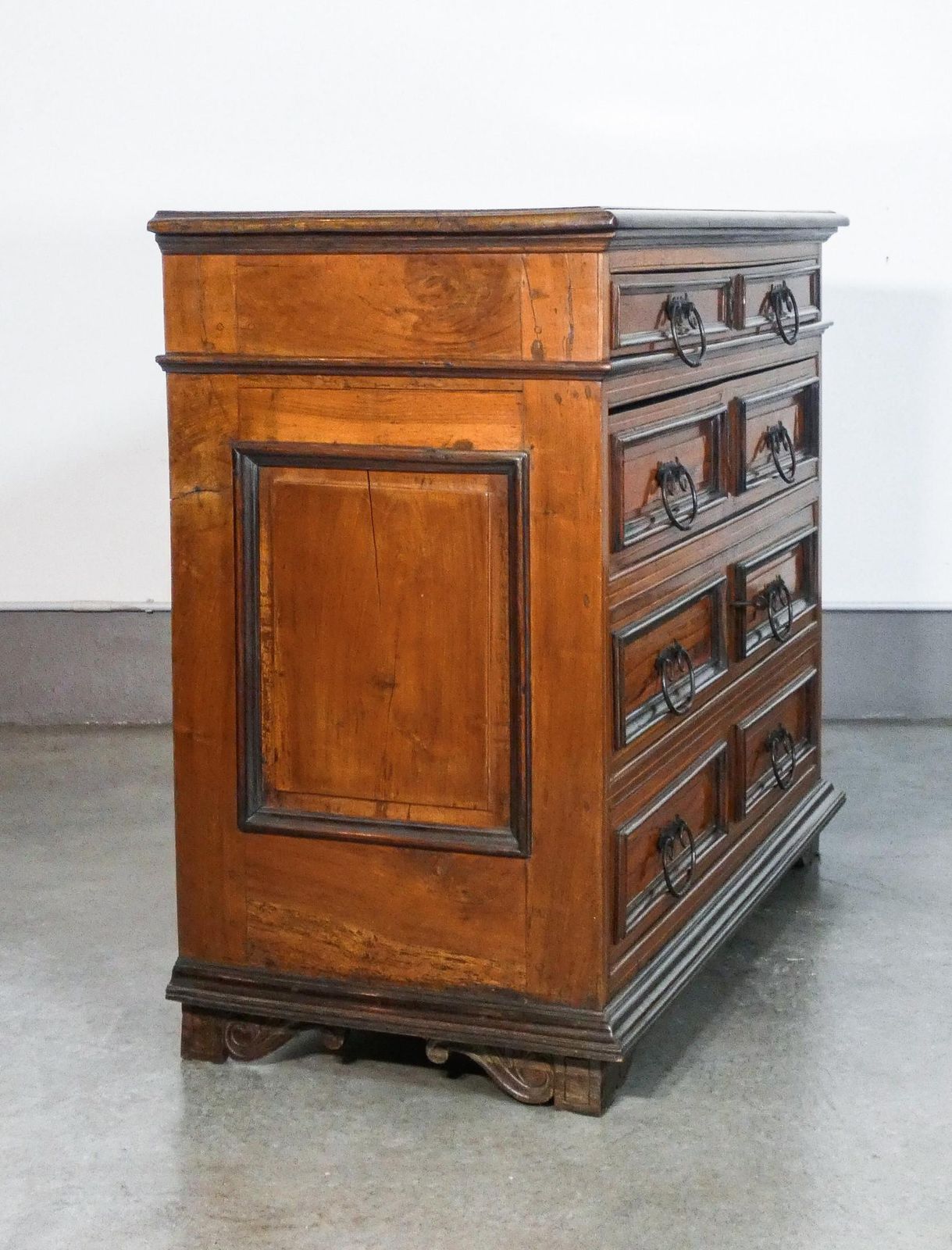 photo for sale Louis XIV Chest Of Drawers In Walnut And Briar, 1700