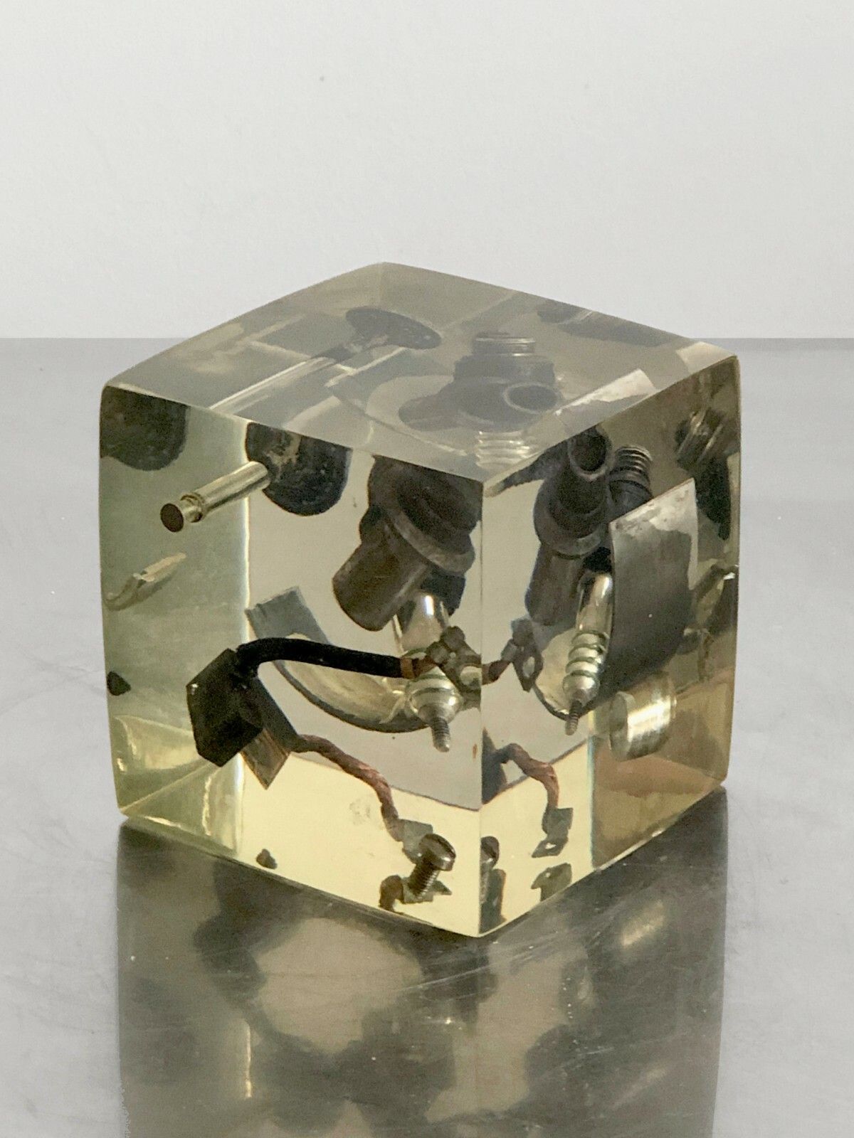 1970 Stone Giraudon Inclusion Shabby Chic Modernist Lucite Fractal Resin photo furniture