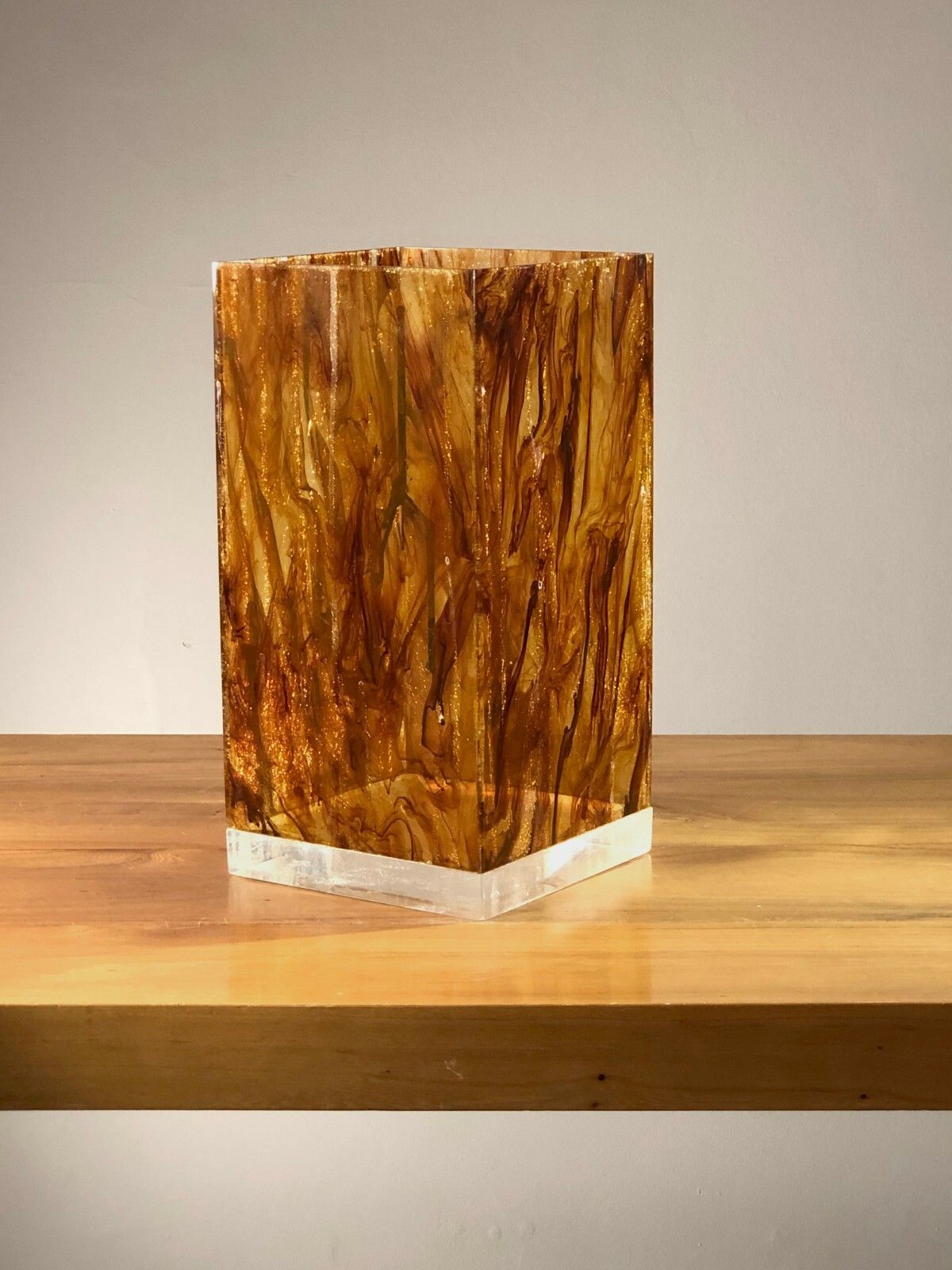 1970 Philippe Cheverny 1 Vase Post Modernist Pop Shabby Chic Lucite Plexiglas photo buy