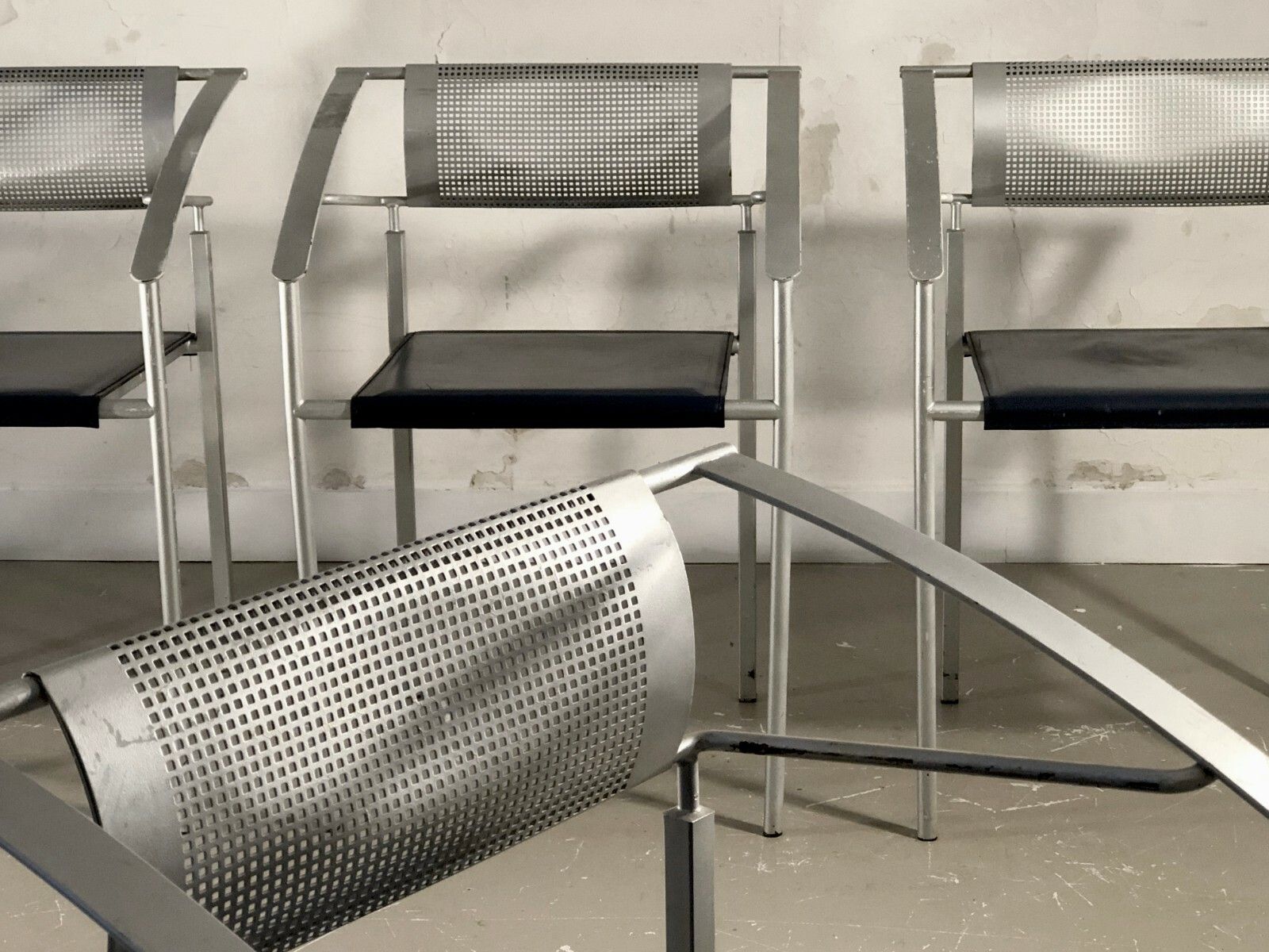 1980 Emilio Nanni / Fly Line 4 Chairs Post Modernist Memphis Starck Sottsass photo Furniture