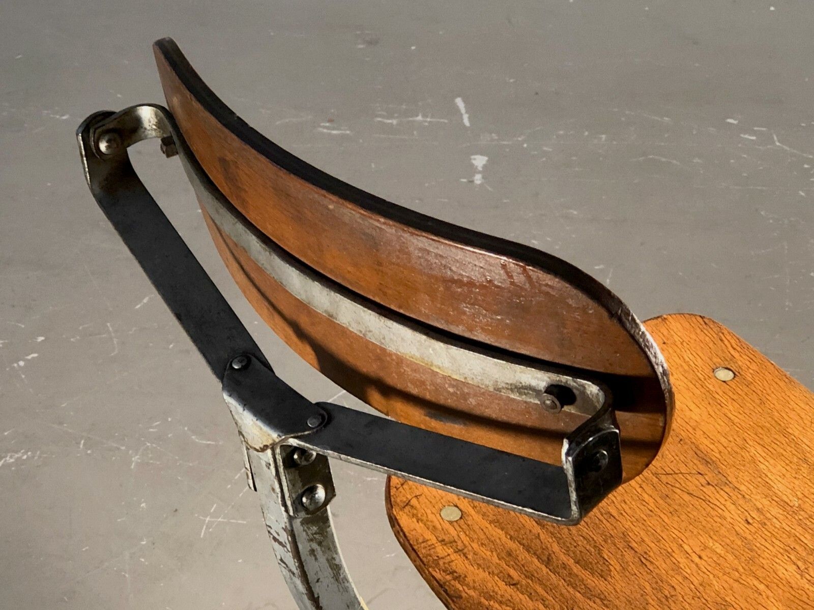 1950 Modernist Reconstruction Bauhaus Industrial Workshop Chair Chapo Perriand photo vinterior