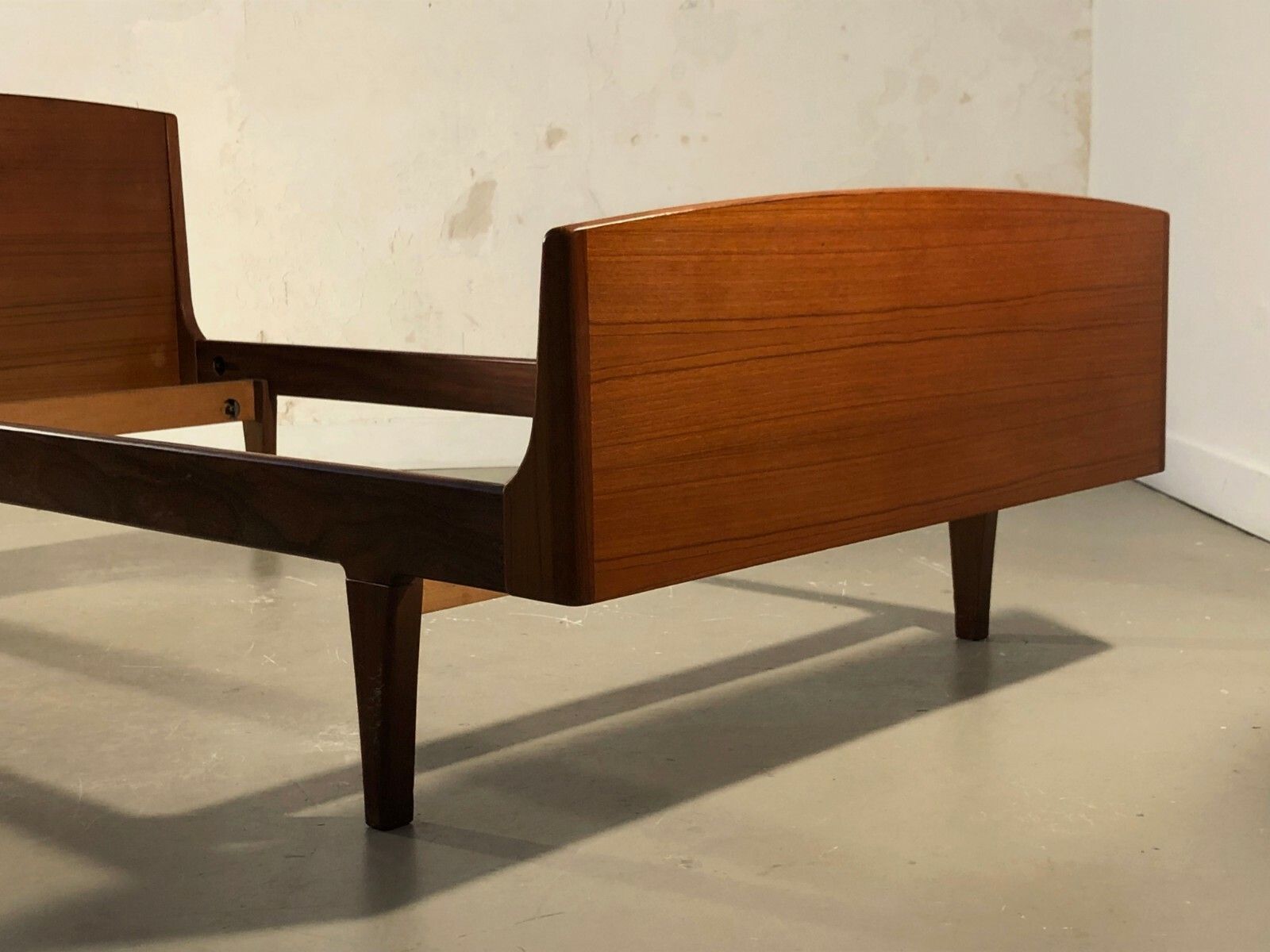 1950 Roger Landault Daybed Modernist Reconstruction Dansk Moth photo 3460.0