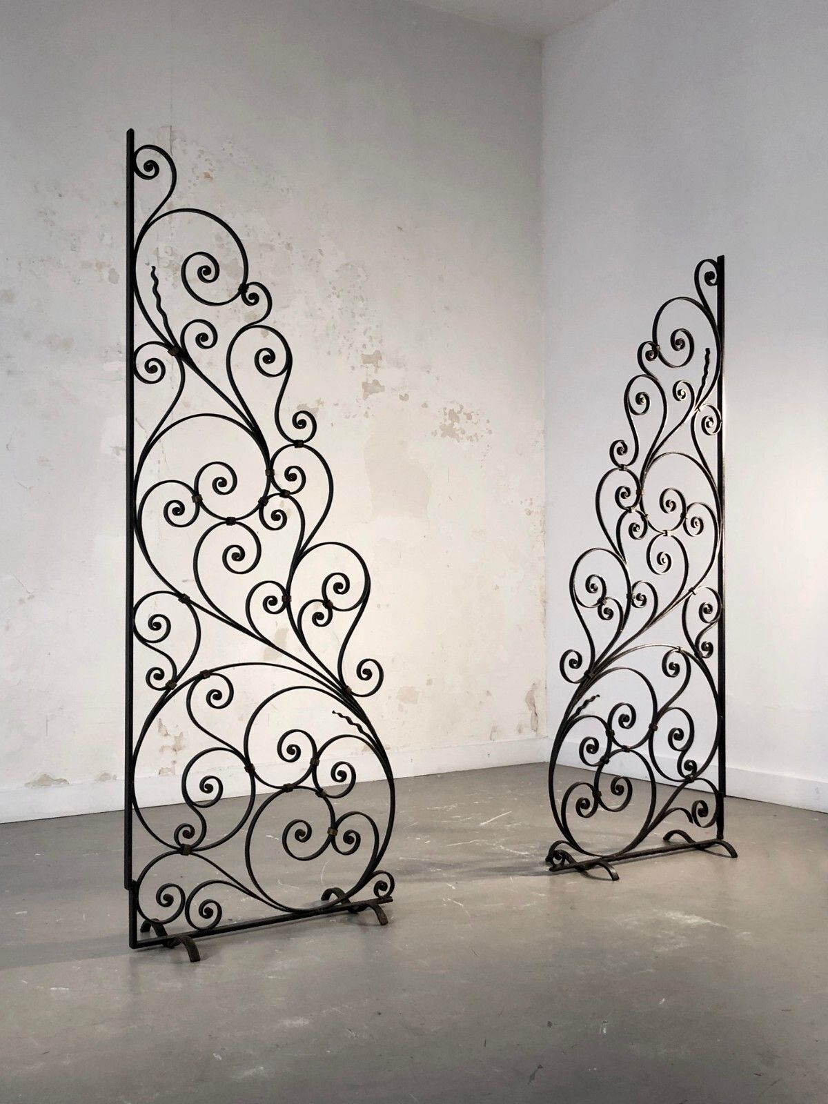 photo vintage 1940 Claustra Art Deco Modernist Shabby Chic Interior Grille Adnet Hairdressing