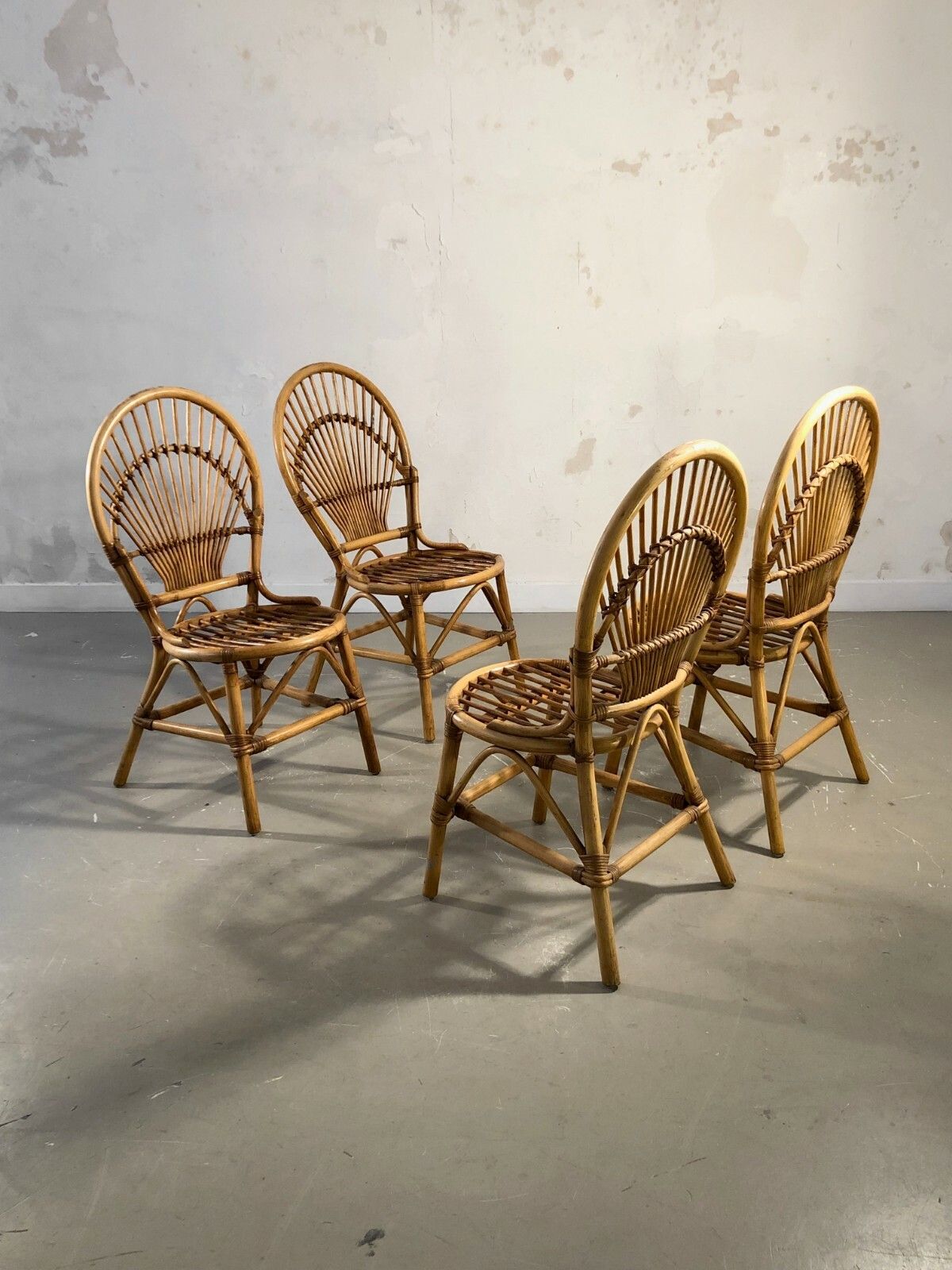photo furniture 1960 1970 4 Bamboo Chairs Folk Art Modernist Shabby Chic Audoux Minnet