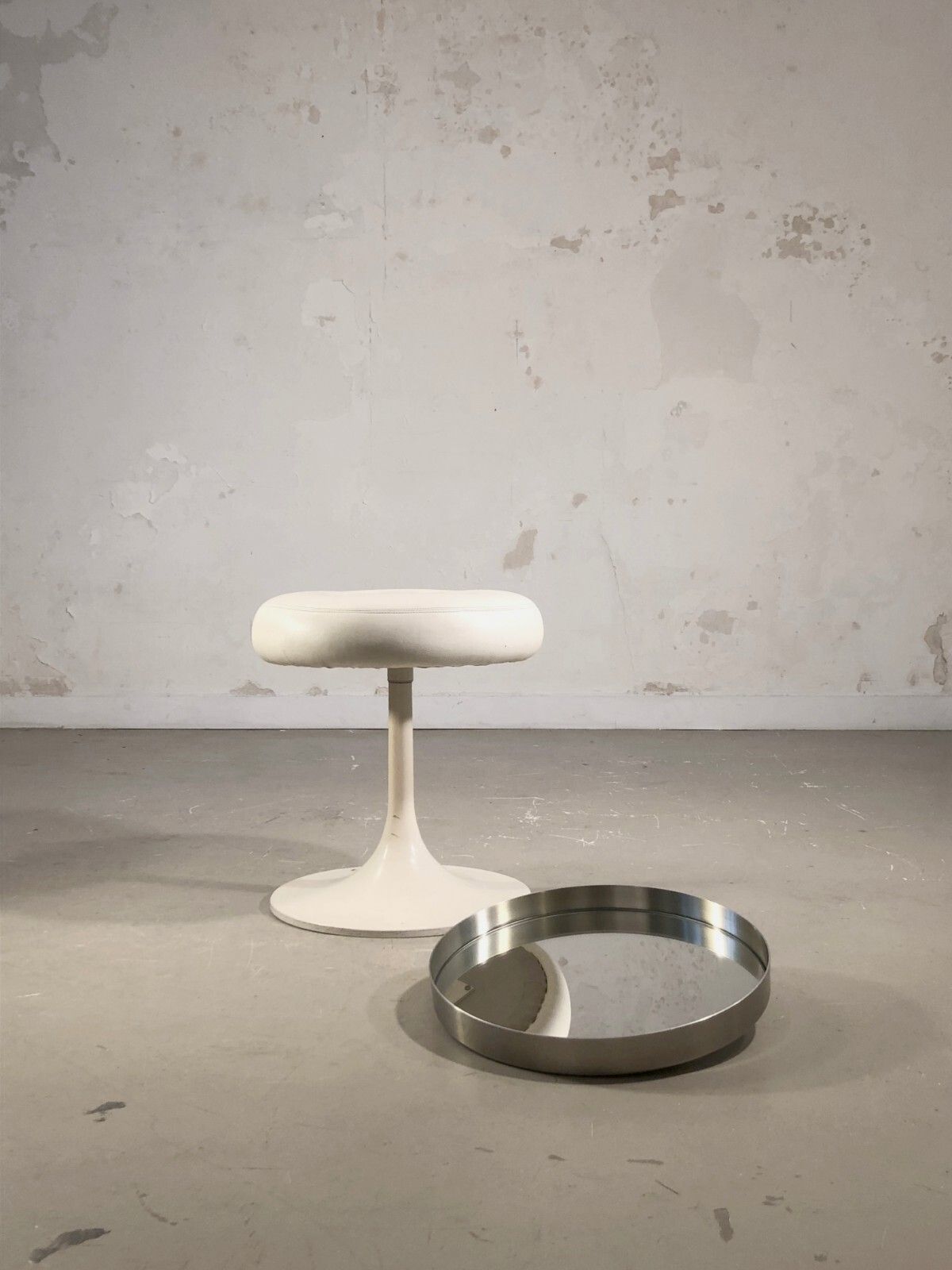 Furniture 1970 Pierre Vandel Space Age Pop Post Modernist Console Hairdresser Kappa Knoll photo