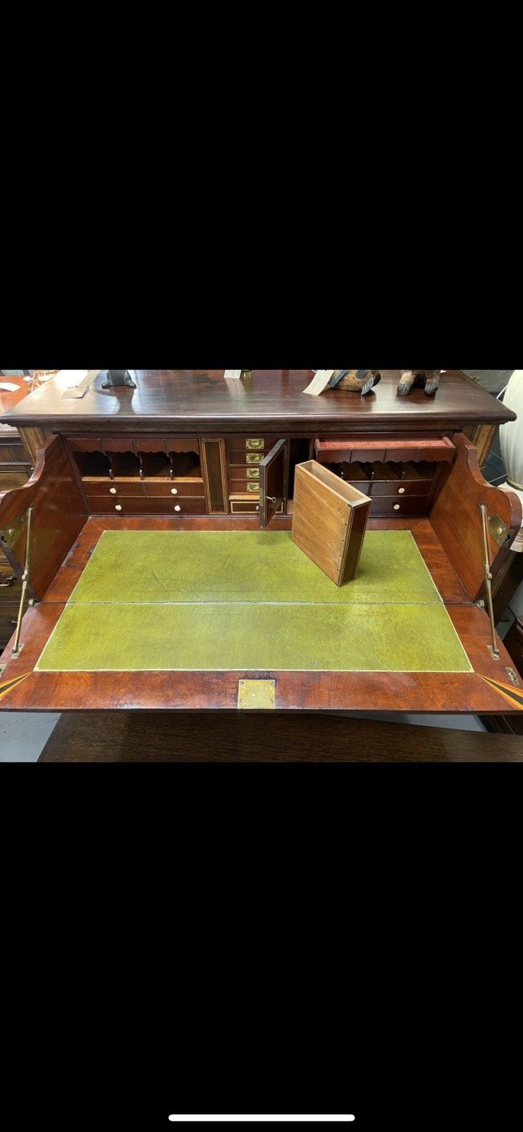 photo vinterior Georgian Mahogany Chest Secretaire