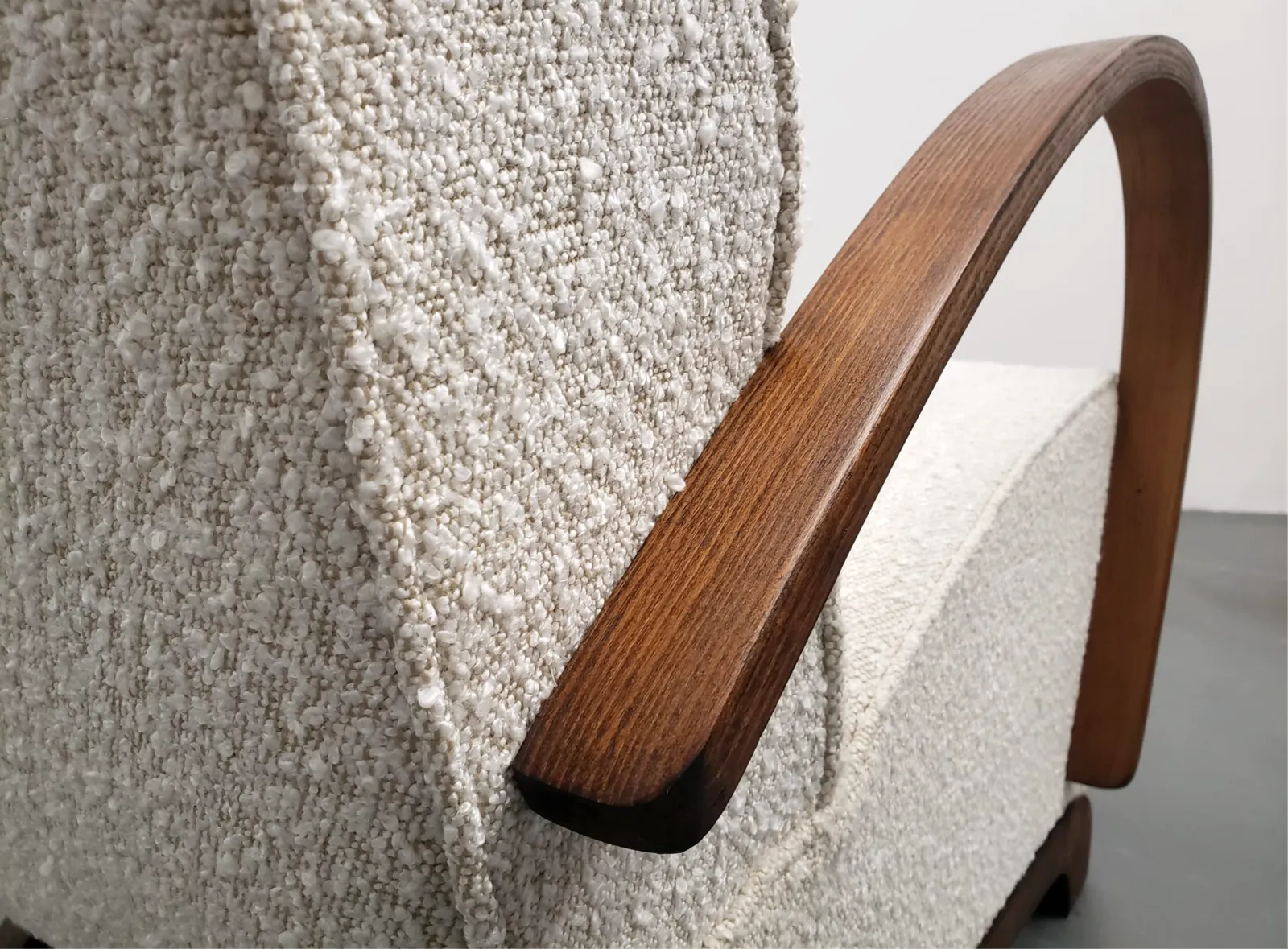 1930 Jindrich Halabala Bentwood Armchair In Premium Ivory Boucle photo furniture