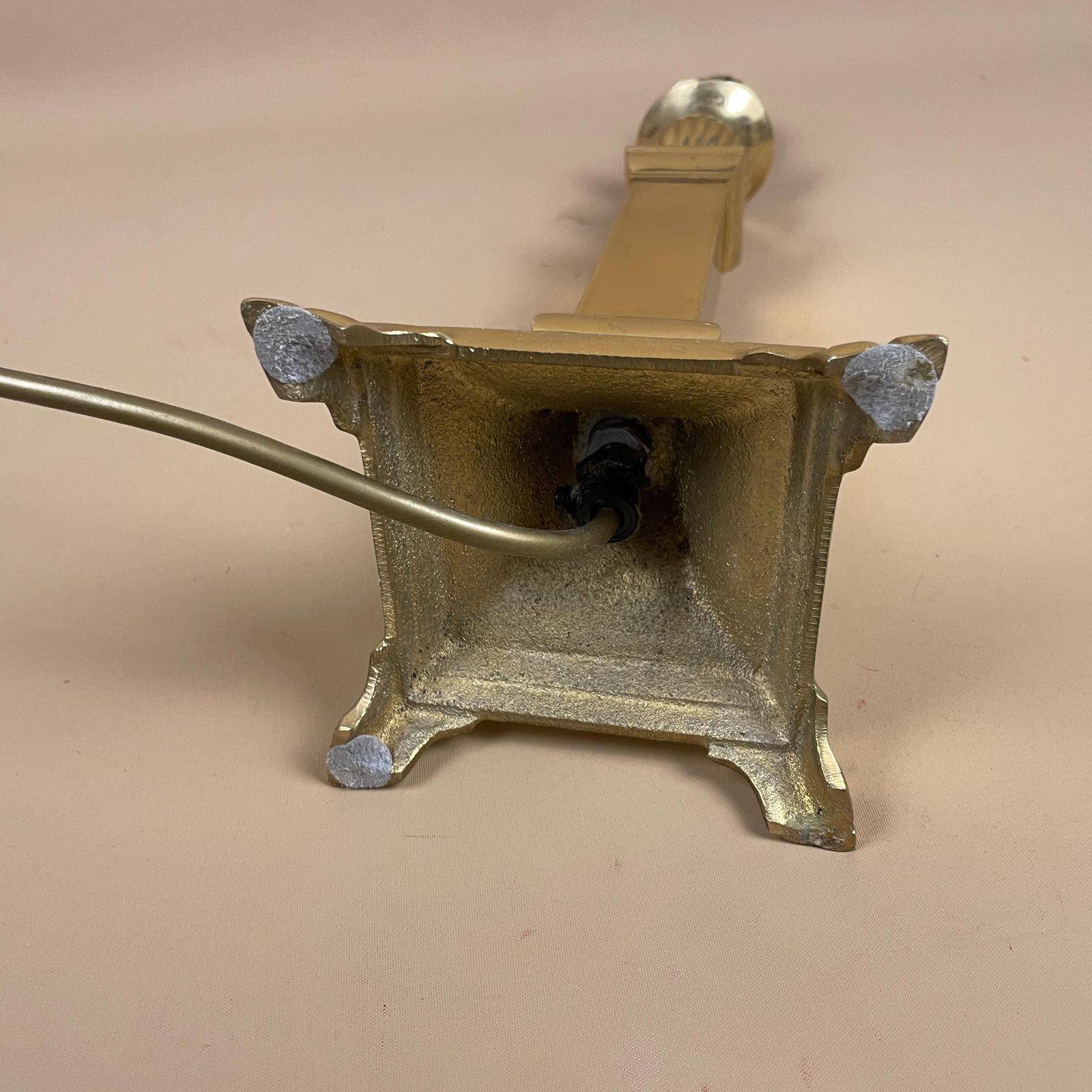 Antique Metal Gold Brass Lamp Light Ornate Patterned Vintage Square Pattern Bedside Side Desk Heavy 4 Feet Column Regency Classic photo vintage