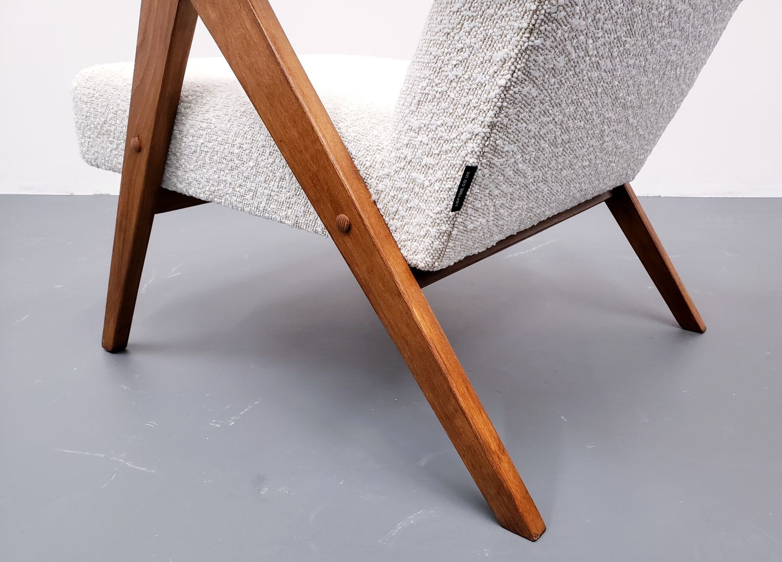 1960 Mid Century Easy Chair Model B 310 Var In Ivory Boucle photo vinterior