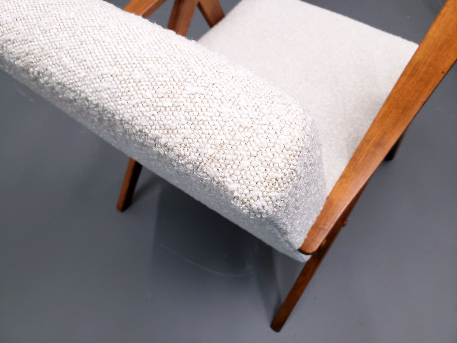photo furniture 1960 Mid Century Easy Chair Model B 310 Var In Ivory Boucle