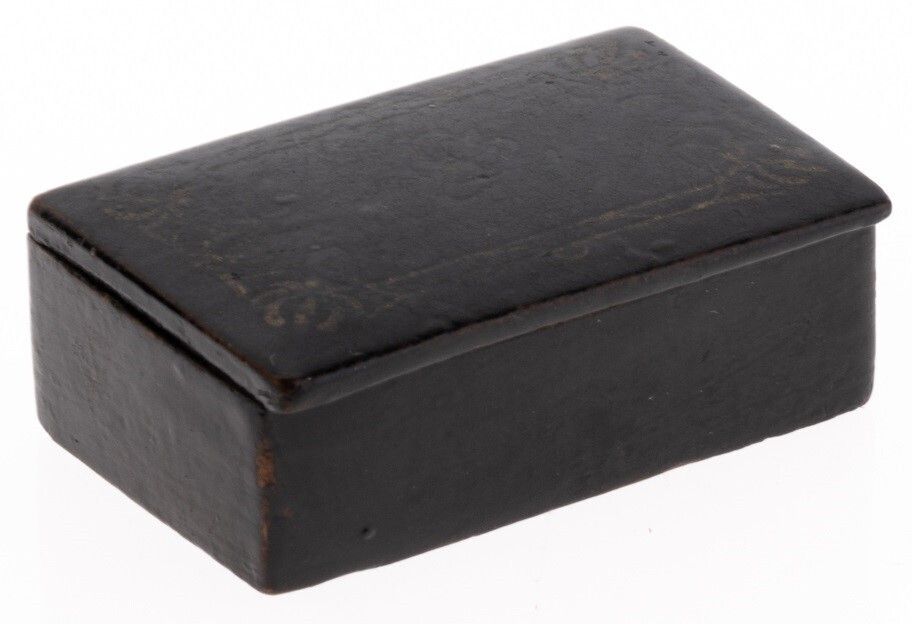 Antique Victorian Lacquered Papier Mache Snuff Box 19th Century