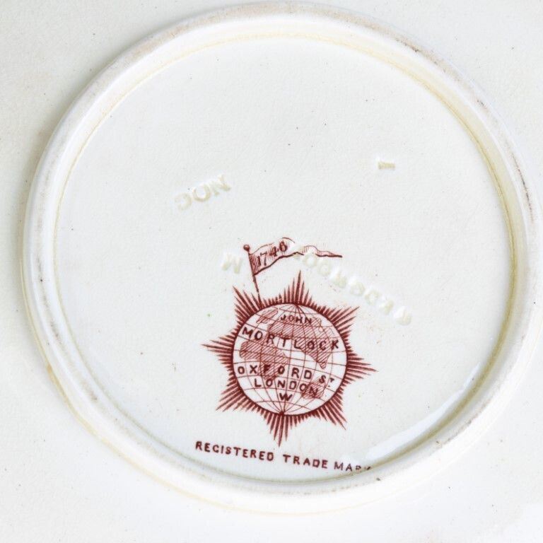 Antique 18th Century Wedgwood Creamware Earthenware Pottery Shell Dish Hand Painted With Flowers & Insects photo 245.0
