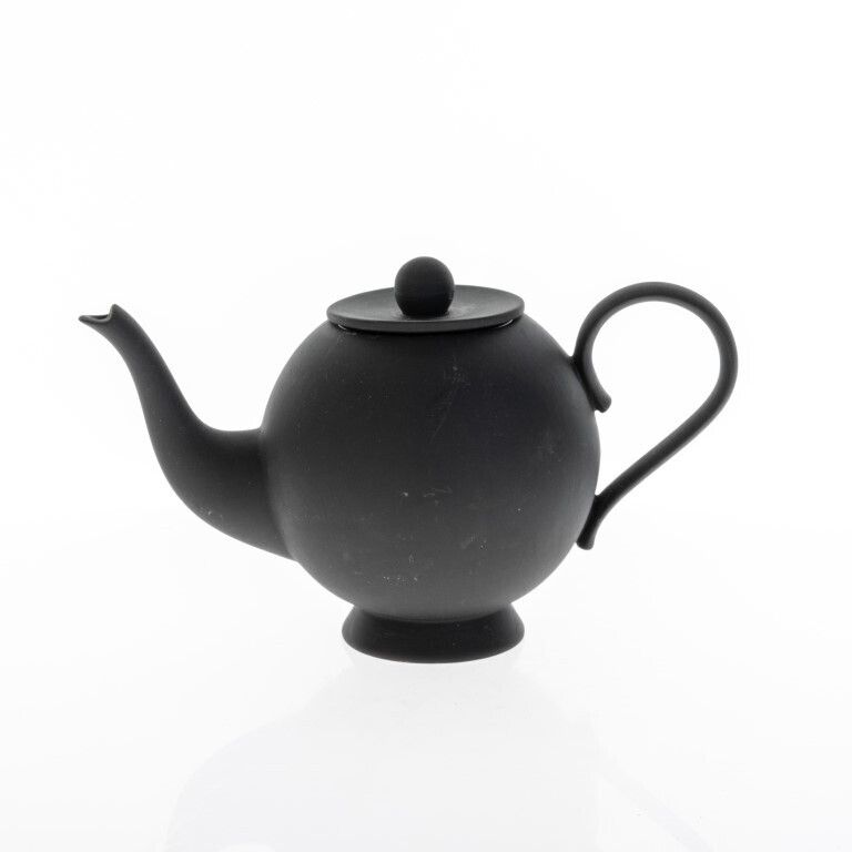 Nick Munro For Wedgwood Black Basalt Jasperware Ceramic Porcelain Teapot photo for sale