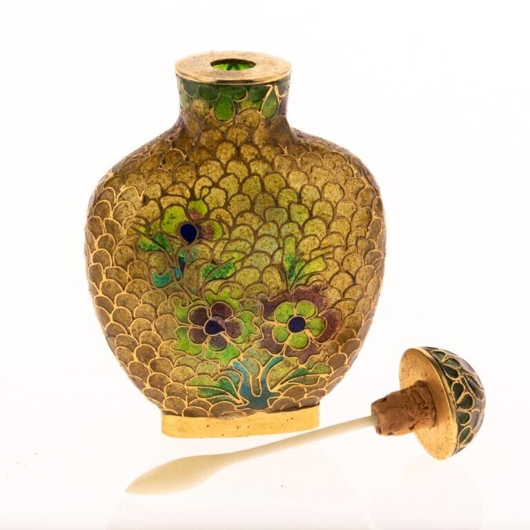 Chinese Plique A Jour Cloisonne Glass Floral Snuff Bottle photo for sale