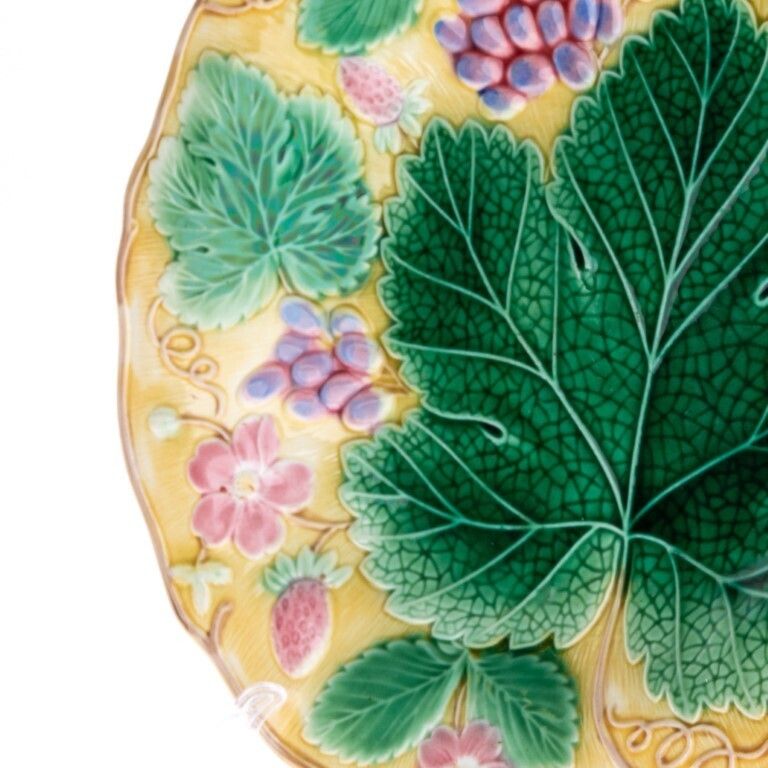 Antique Wedgwood Glazed Majolica Earthenware Pottery Grape, Leaves & Strawberries Plate 19th Century photo Home Decor