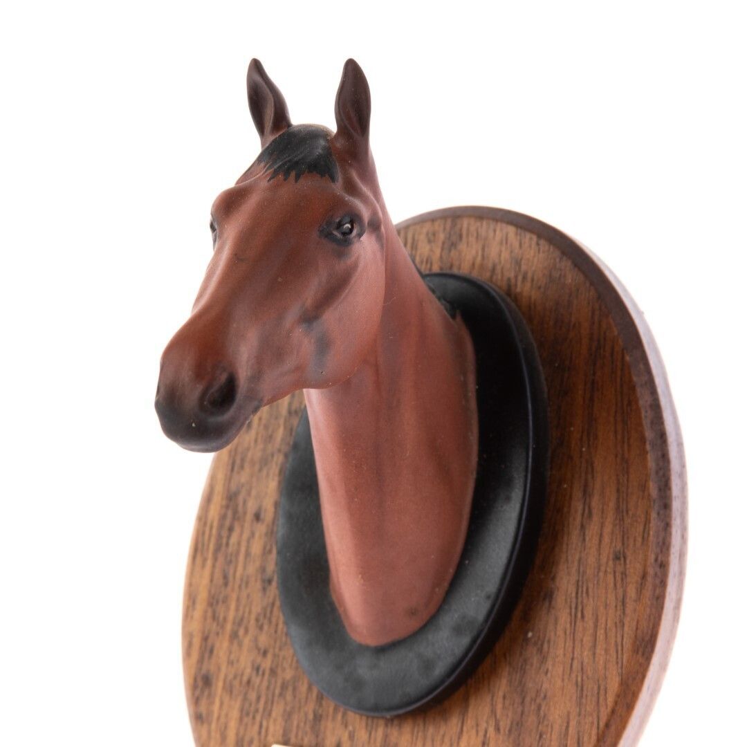 Mid Century Beswick Hand Painted Ceramic Porcelain Wall Plaque Equestrian “Red Rum” Race Horse Bust photo furniture
