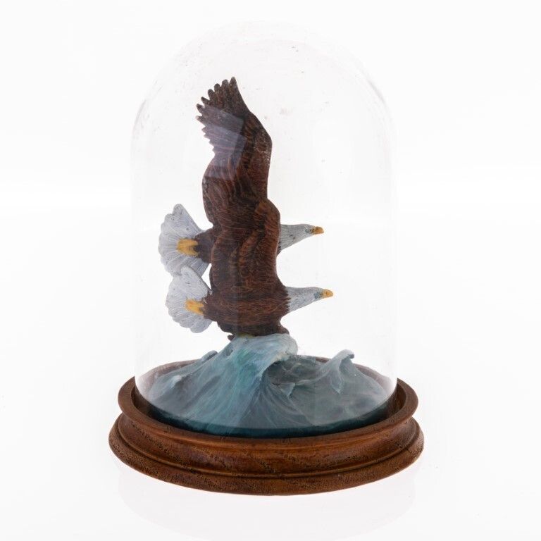 Franklin Mint Hand Painted Eagle Sculpture Glass Dome Signed Ronald Van Ruyckevelt photo furniture