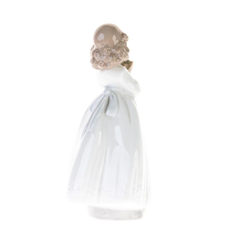 Nao By Lladro Fine Porcelain Sculpture Of A Girl With Flowers photo Art