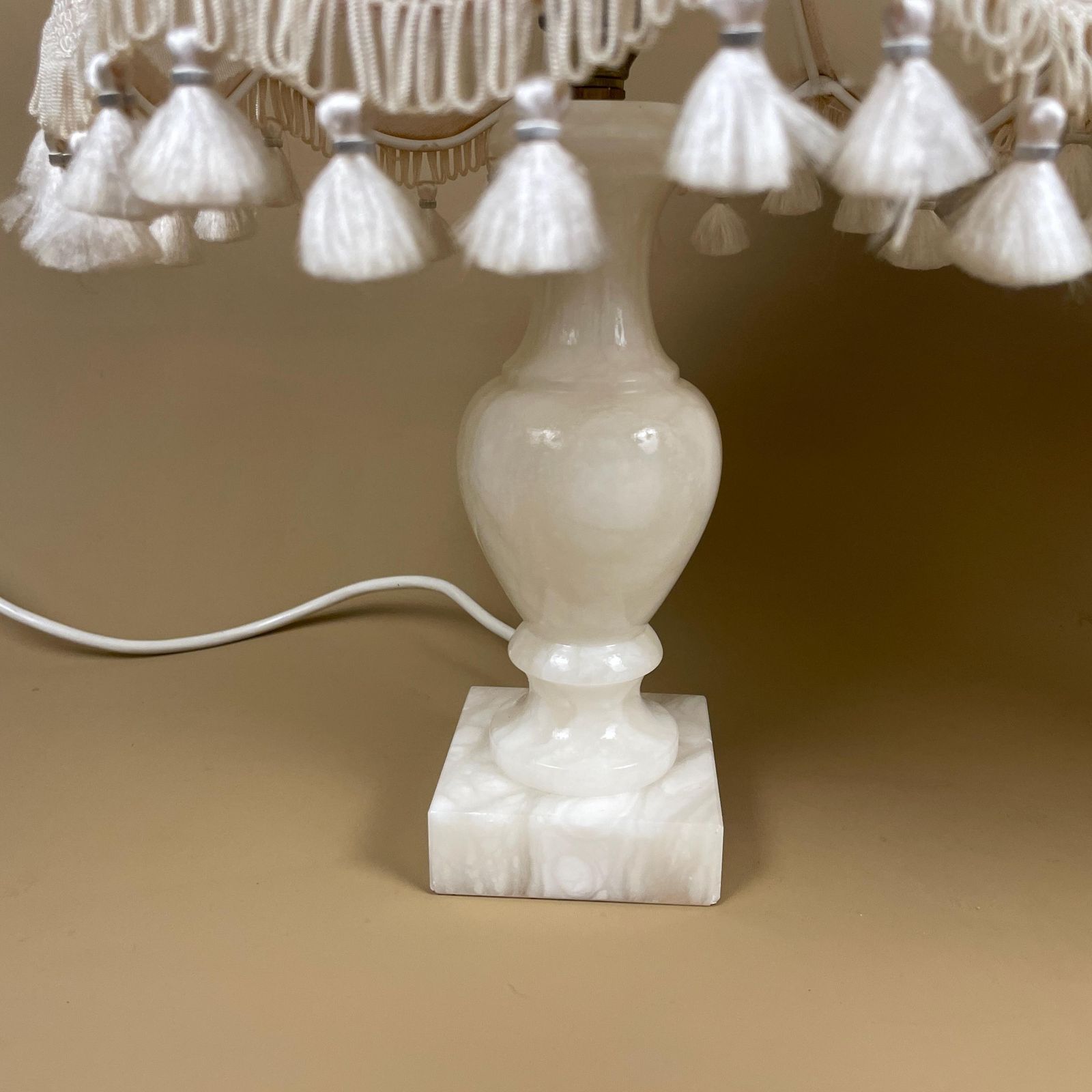 Pair Of White Onyx Marble Lamps Bedside Table Side Lights Beige Cream Tasselled Flower Bell Shades photo furniture