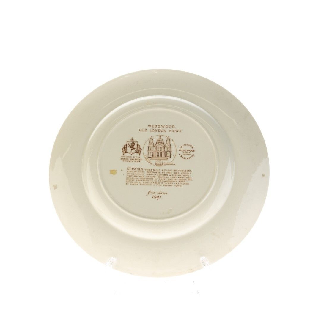 Late Art Deco Wedgwood Creamware Ceramic Pottery “Old London Views – Saint Paul’s Cathedral” Plate photo furniture