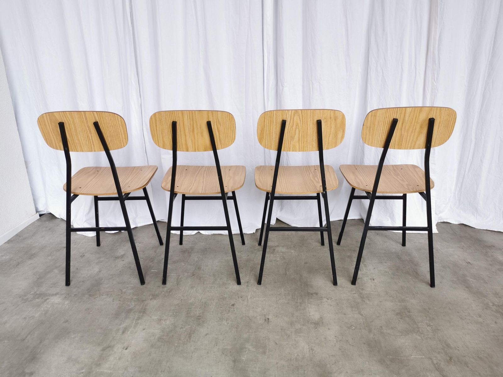 1 Of 4 Vintage School Chairs / Retro Light Brown Wooden Dining Chair With Metal Base / Stol Kamnik Yugoslavia 1970 / Mid Century Dine Bistro photo buy