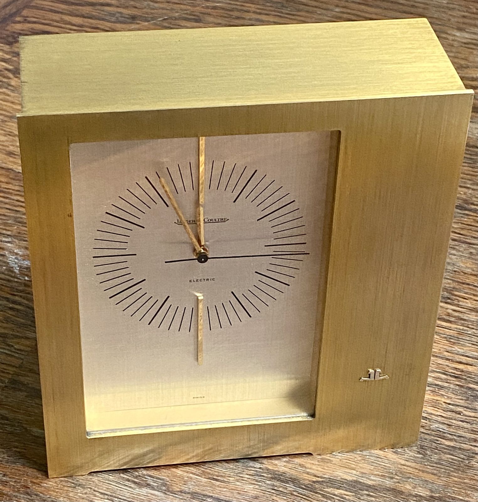 Jaeger Lecoultre 5051 Jlc Jaeger Art Deco Swiss Large Mantel Table Clock Gold Gilt Brass Reverso Polaris Master Control Jaeger Le Coultre Lic Ato 1970 photo Home Decor