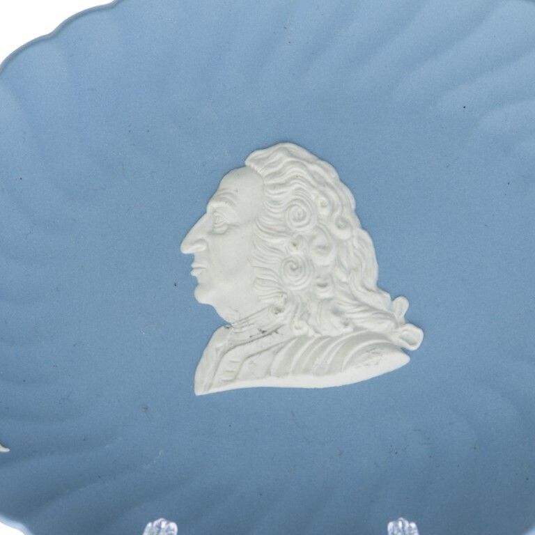 Wedgwood Blue Jasperware Ceramic Porcelain Bas Relief Royal National Hospital Portrait Plate photo furniture