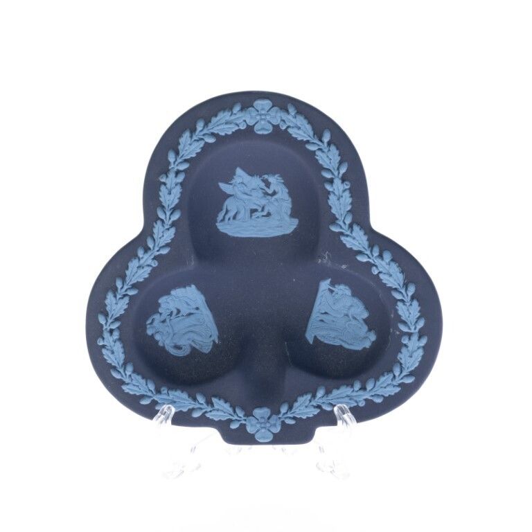 Wedgwood Portland Blue Jasperware Ceramic Porcelain Bas Relief Dish With Shell Spoon photo furniture