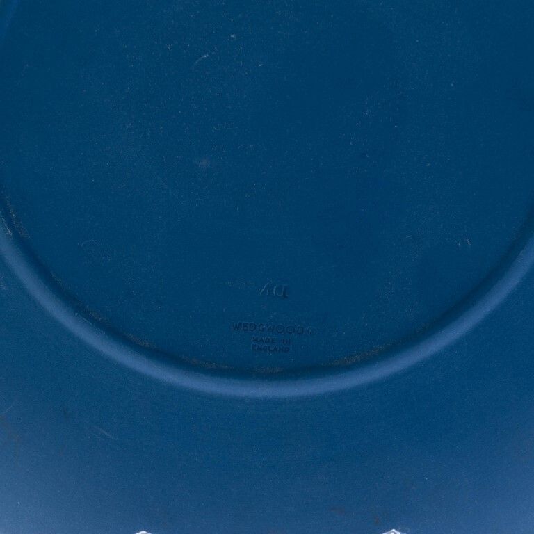Wedgwood Portland Blue Jasperware Ceramic Porcelain Plate For The Metropolitan Police photo vinterior