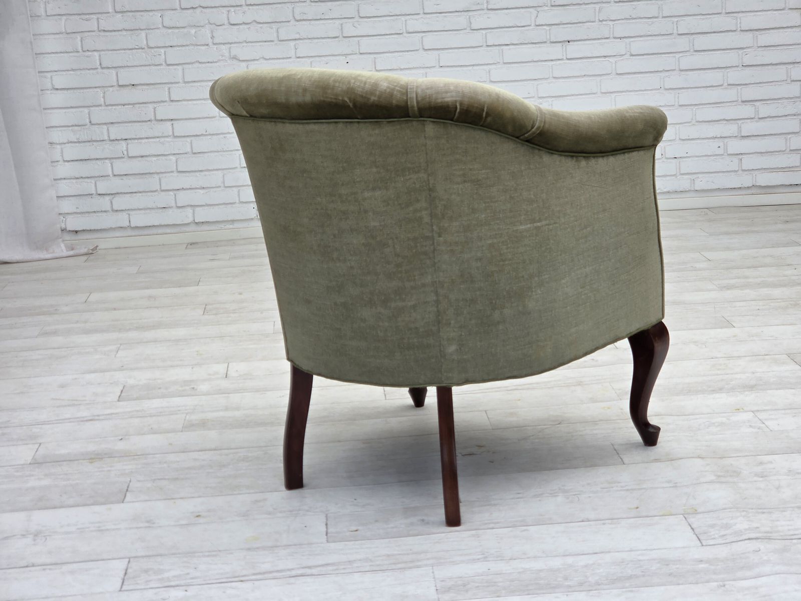 Meubels Ca. Jaren 1960, Deense Fauteuil, Groen Meubelvelours, Beukenhouten Poten. photo