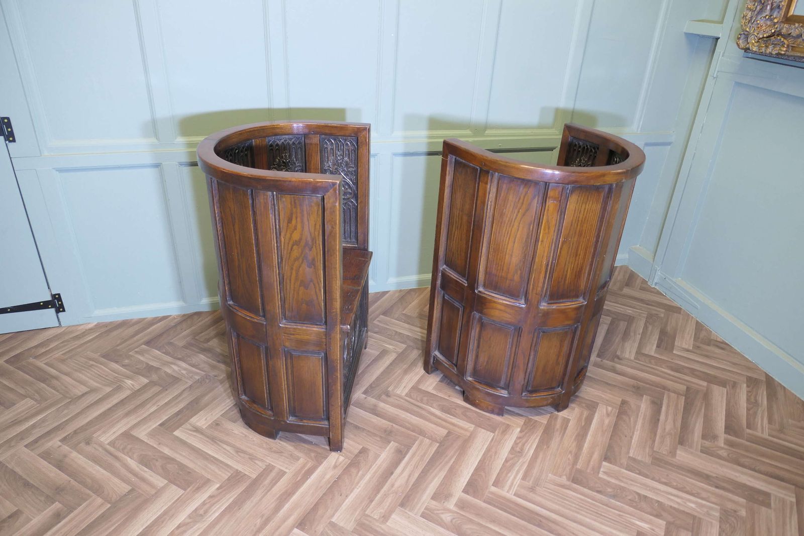 photo vinterior Arts And Crafts Carved Barrel Back Hall Or Library Chairs