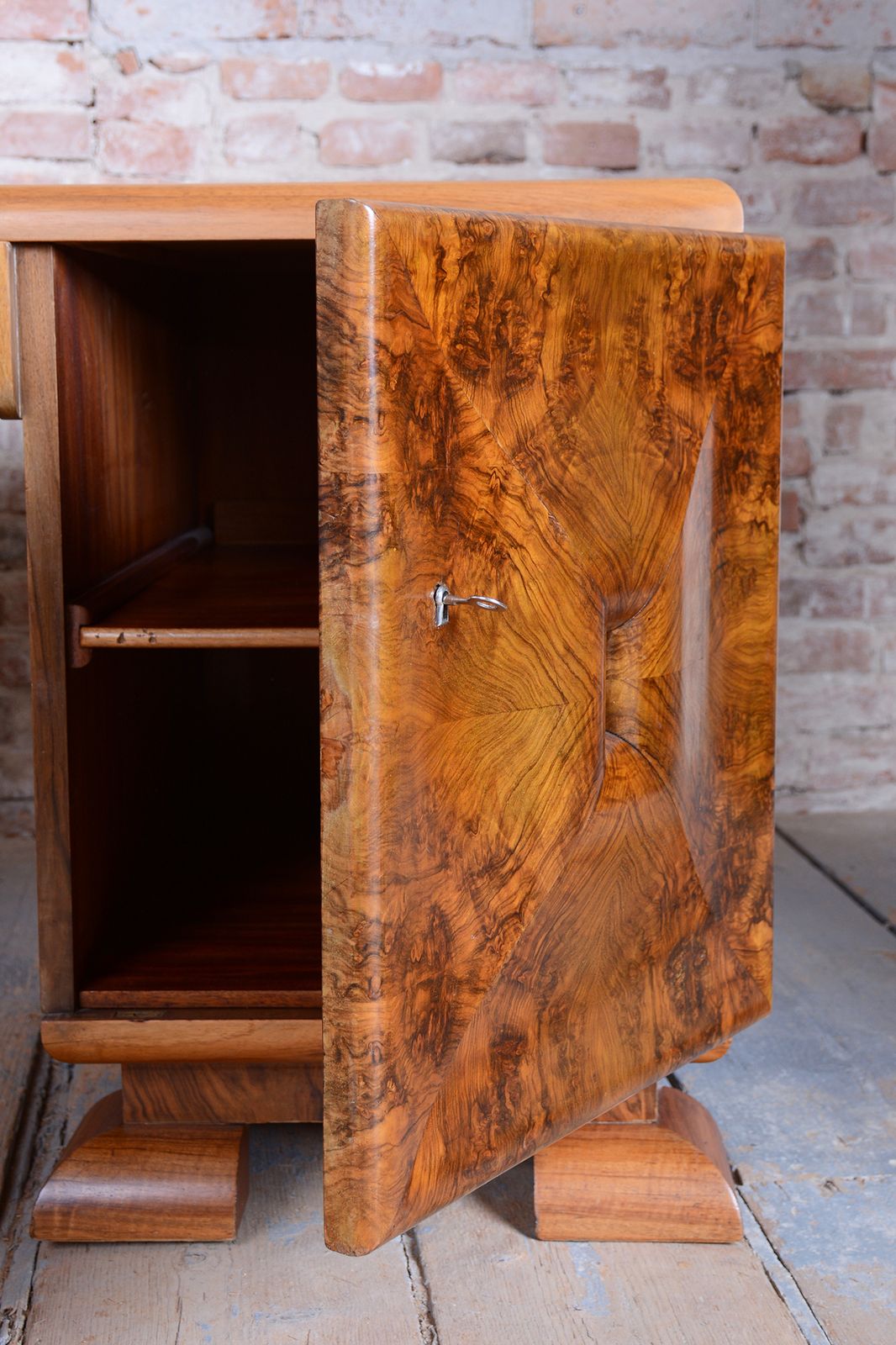 photo vintage Restored Art Deco Writing Desk, Mahogany, Walnut, Revived Polish, Czech, 1920s