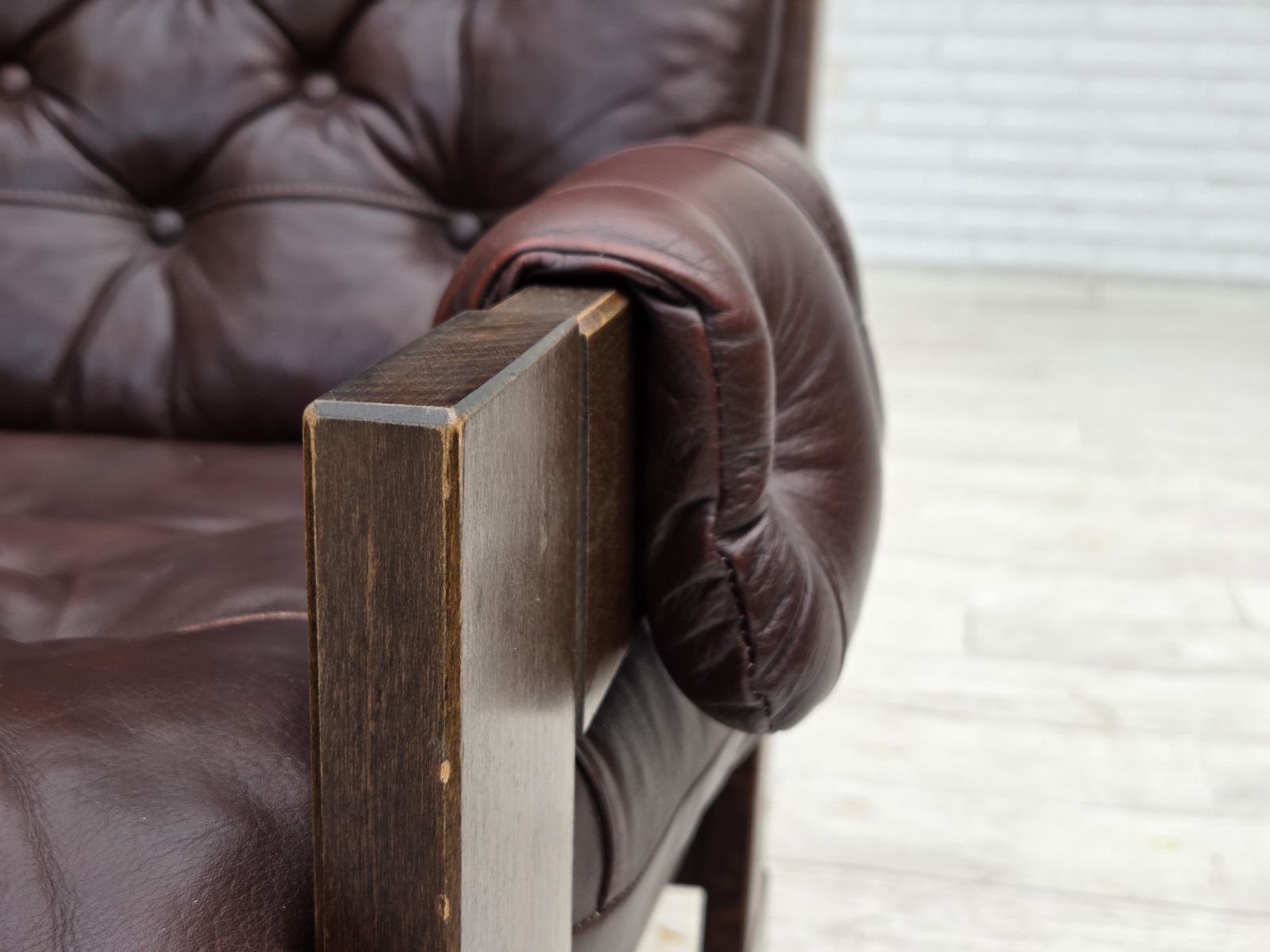 photo furniture 1970s, Scandinavian Highback Armchair, Brown Furniture Leather, Dark Beech Wood.
