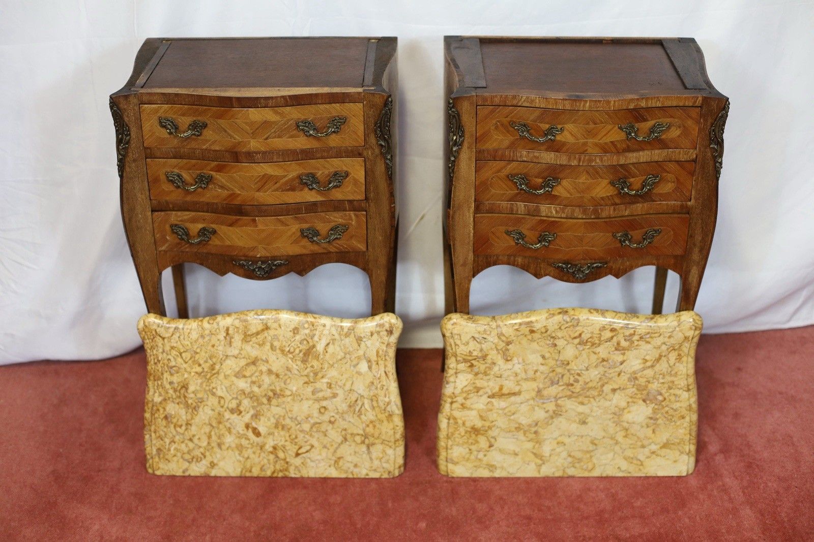 976.0 Beautiful Pair Of Louis XV Marble Topped Walnut Bedside Tables photo