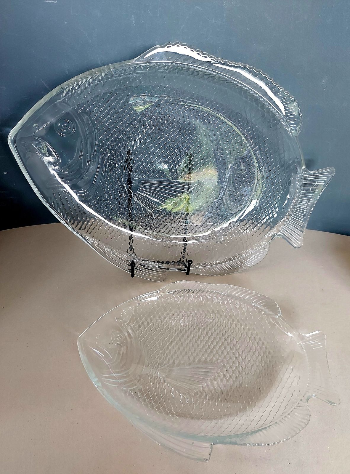 Vintage Glass Fish Plates Set, 6 + 1, Platter And Dinner Plates, Made In USA, Ovenproof, 1970s photo furniture