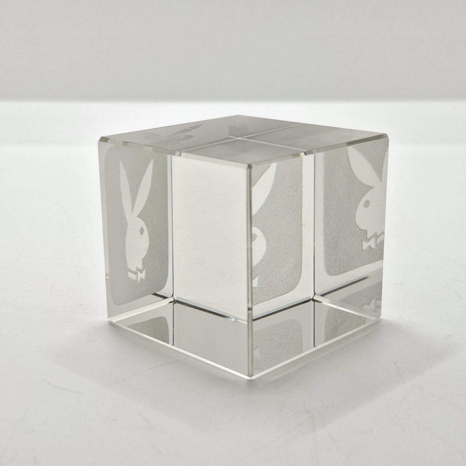 Mappin & Webb Playboy Club Paperweight Engraved Bunny Crystal Glass Boxed 1970s photo Home Decor