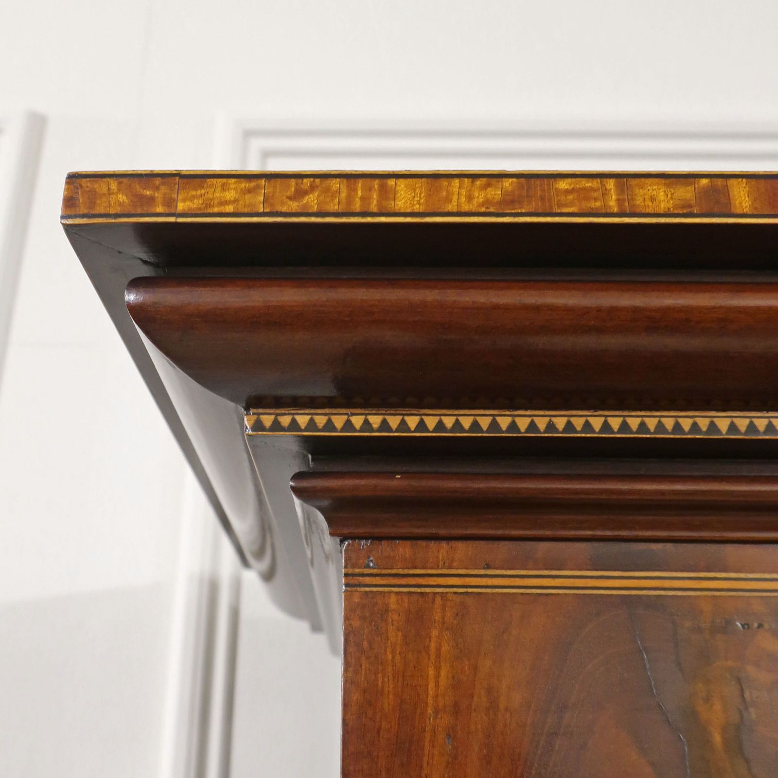 photo vintage Georgian Mahogany Secretaire Bookcase Attributed To Gillows