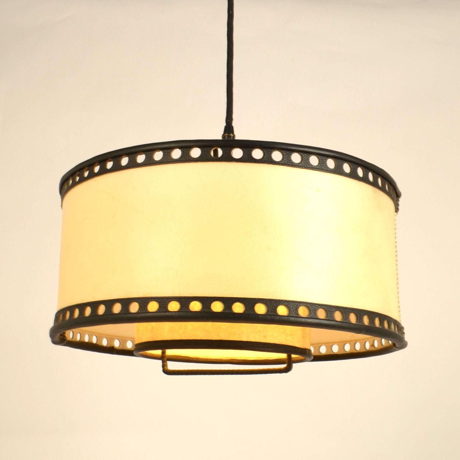 photo furniture Counterbalance Pendant Lamp 1960's In Parchment And Black Leather