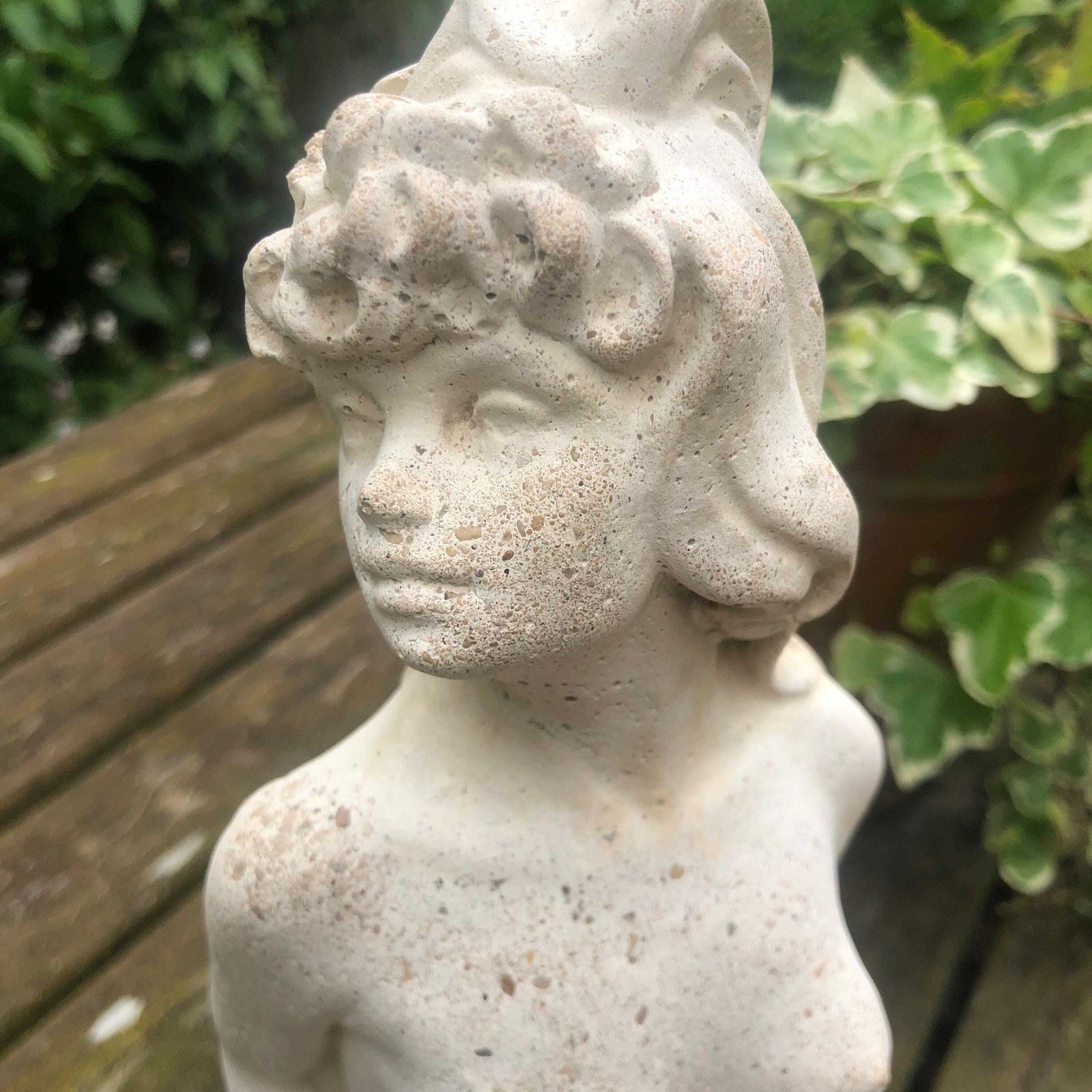 Vintage Stone Greek/Roman Goddess Small Statue Vintage White Stone Seated Aphrodite Or Venus Statue White Composite Stone Female Nude Statue photo Art