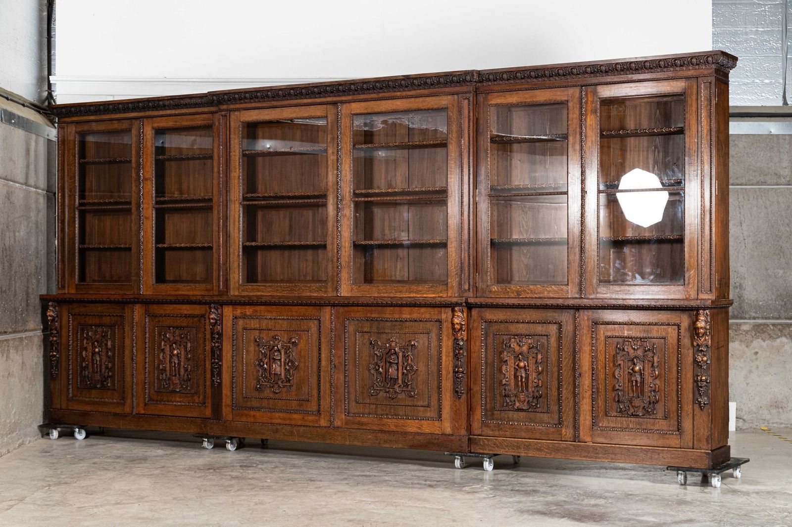 Magnificent Monumental English 19thc Carved Oak Breakfront Glazed Bookcase photo vinterior