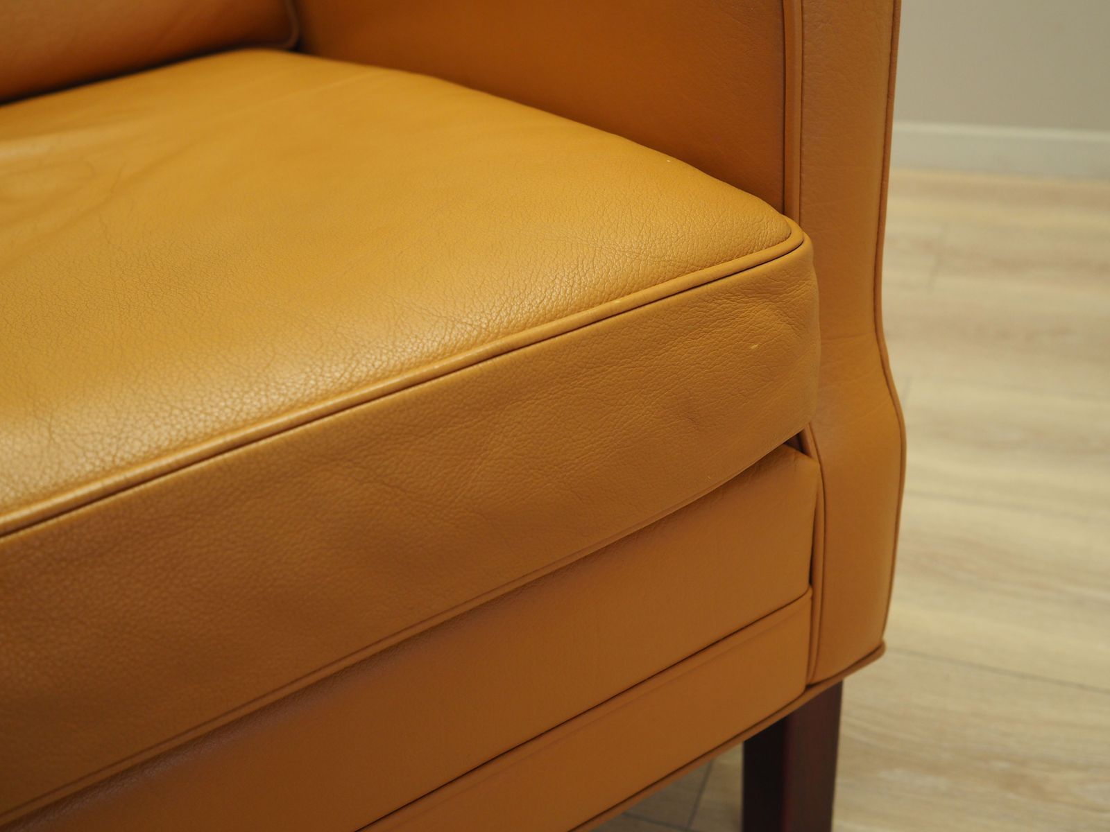 photo vintage Orange Armchair, Danish Design, 1970s, Production: Denmark