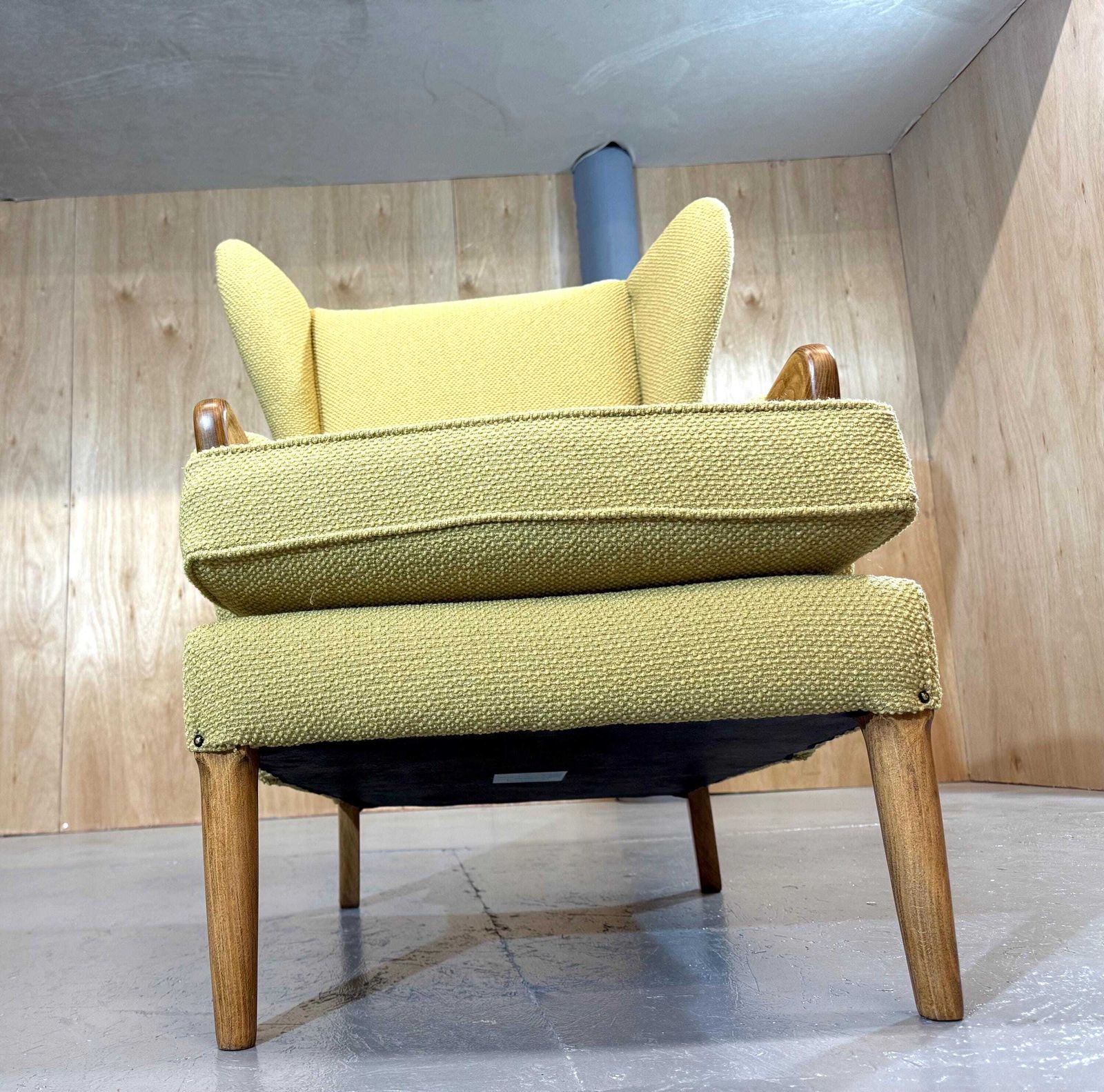 photo furniture Parker Knoll Beautiful 1960’s Papa Bear Wingback Armchair In Heritage Premium Mustard Wool And Mohair Fabric. Fully Refurbished & Restored.