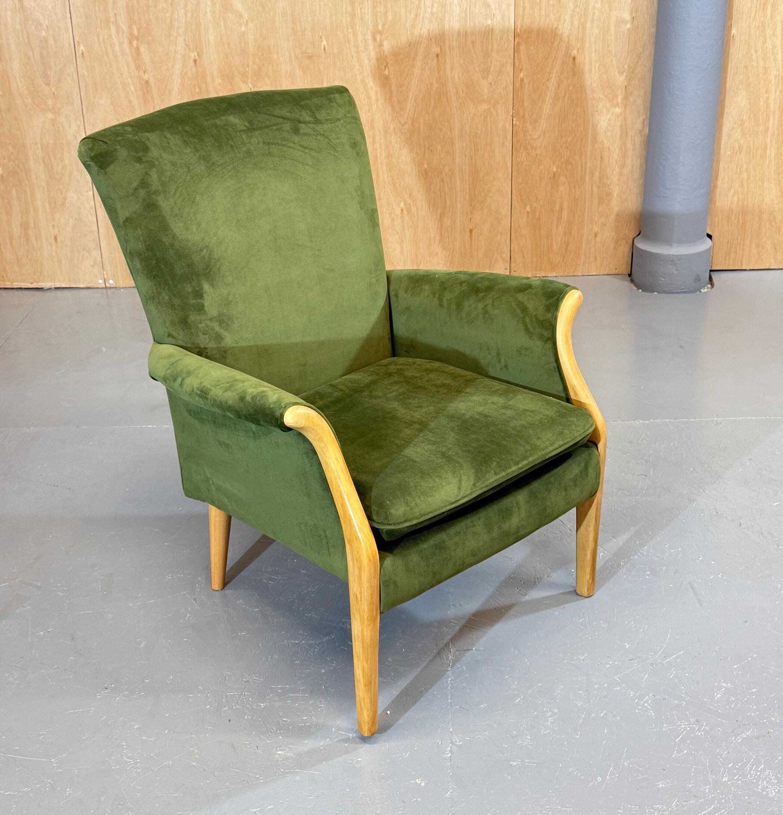 Parker Knoll Beautiful Froxfield Armchair In Forest Green Velvet Fabric.. Fully Refurbished & Restored. photo vintage