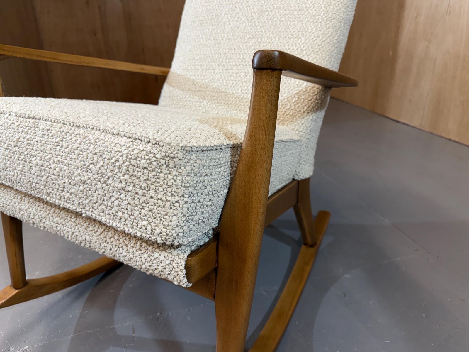 Parker Knoll Beautiful 1960’s Solid Beech Wooden Bespoke Rocker Armchair In Ivory Dusk Deep Boucle Fabric. Fully Refurbished & Restored. photo vinterior