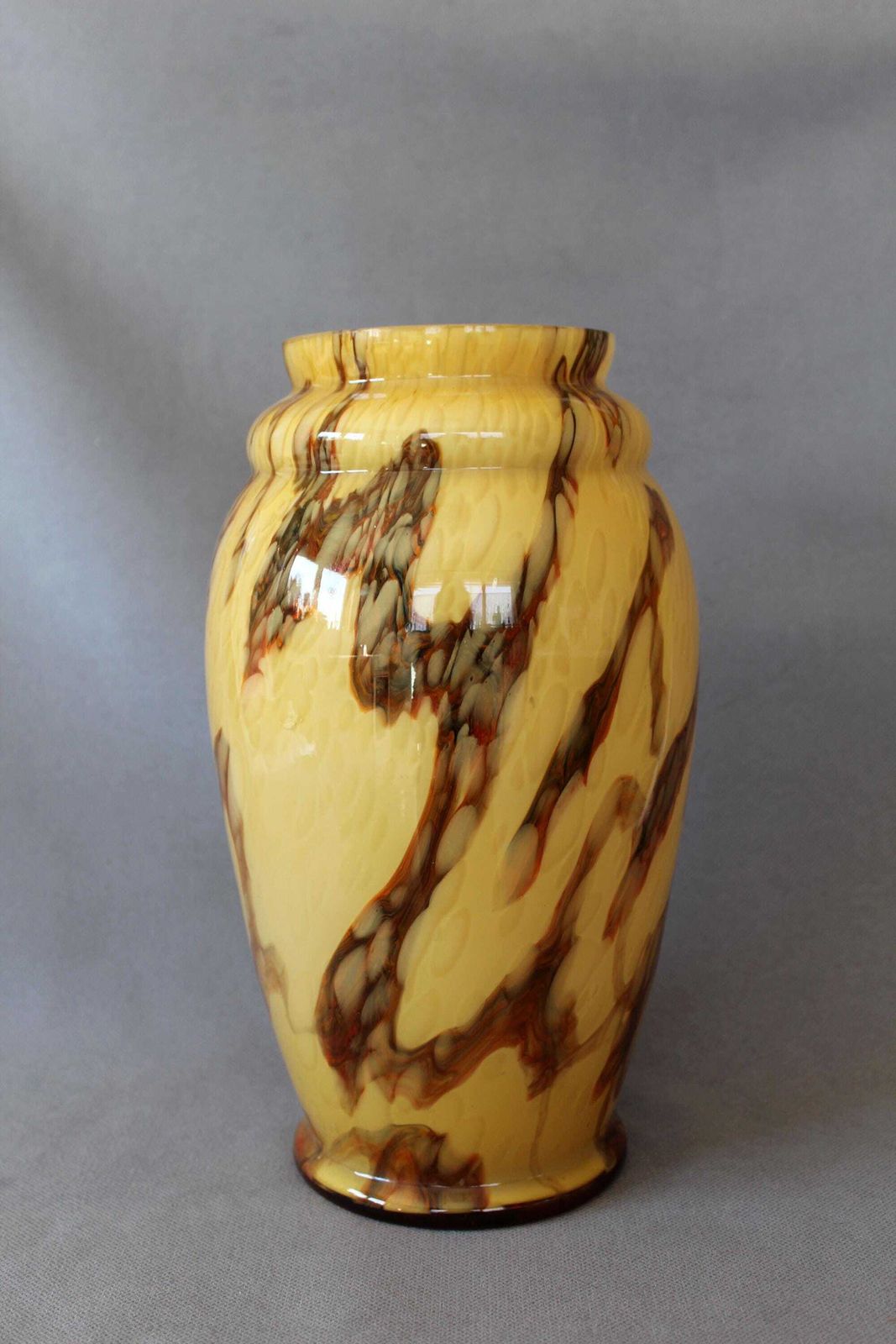Art Deco Ca. Jaren 1930 Hoge Opaalglaze Vaas, Gemarmerd Glas, Karamel, Dubbelwandig Glas, Scailmont Heemskerk Cristal, Studio Art Glass photo Woonaccessoires