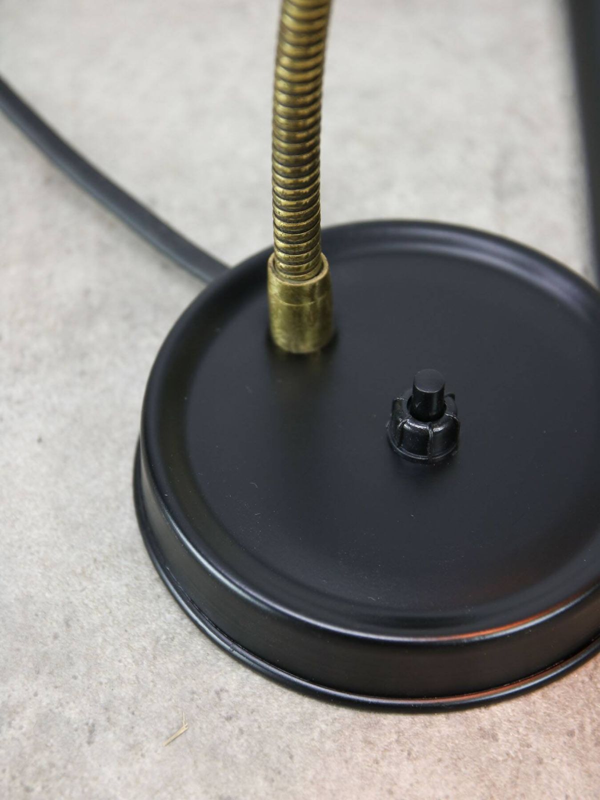 Mid Century Italian Mini Gooseneck Table Lamp In Black And Brass photo 274.0