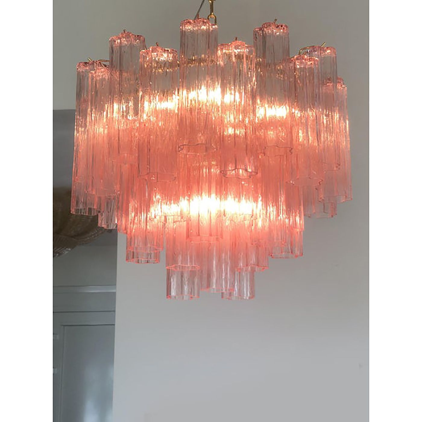 Contemporary Scenographic Pink “Tronchi” Murano Glass Chandelier In Venini Style photo Lighting